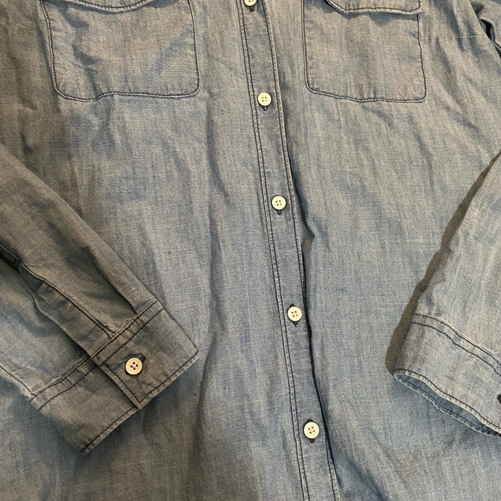 Old Navy Chambray button down shirt - Picture 10 of 11